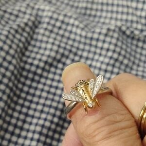 Source Unknown Gold and Silver Bee Ring
